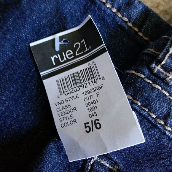 ✅Rue 21 Mid Rise, Slim Boot 5/6 reg NWT - Picture 5 of 5